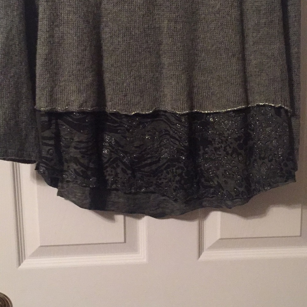 Sweater - Picture 3 of 5